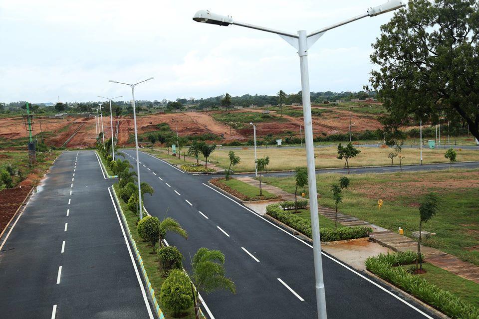 splendidbuilder's tweet image. #Land in #Bangalore at Telecom Smart City 1 Sq.ft -Rs 849/-
For more Information call us on Following:
9964455552