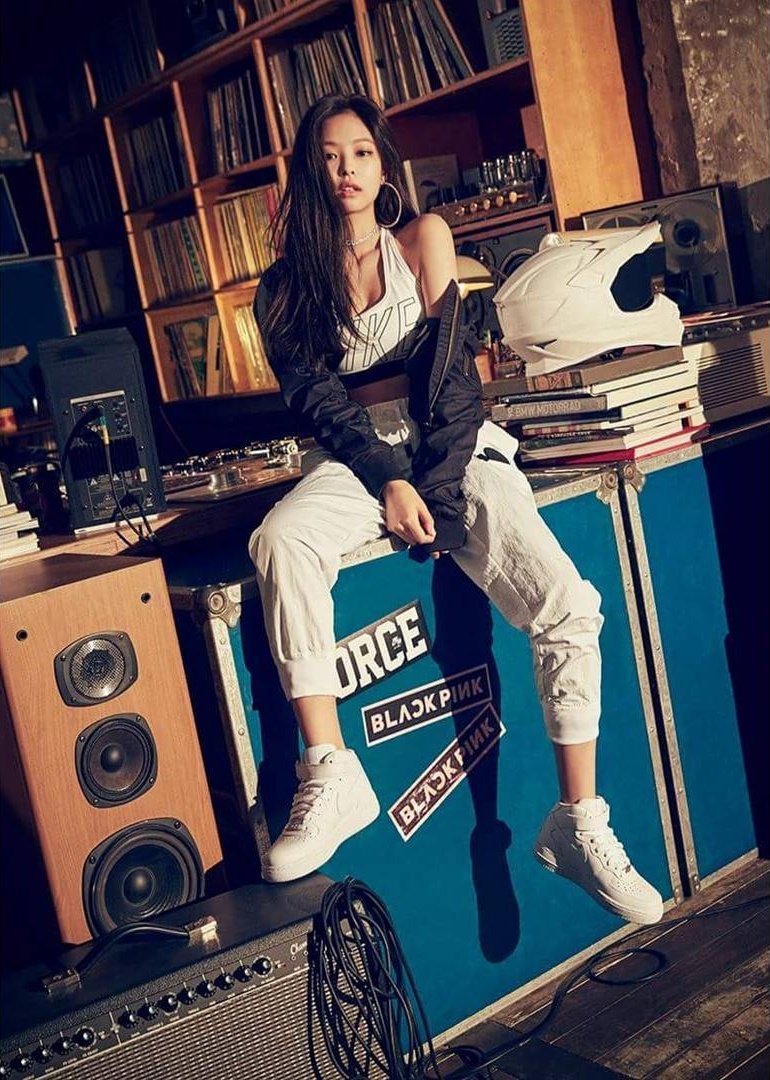 DOK8lHHVAAA91H5.jpg:large