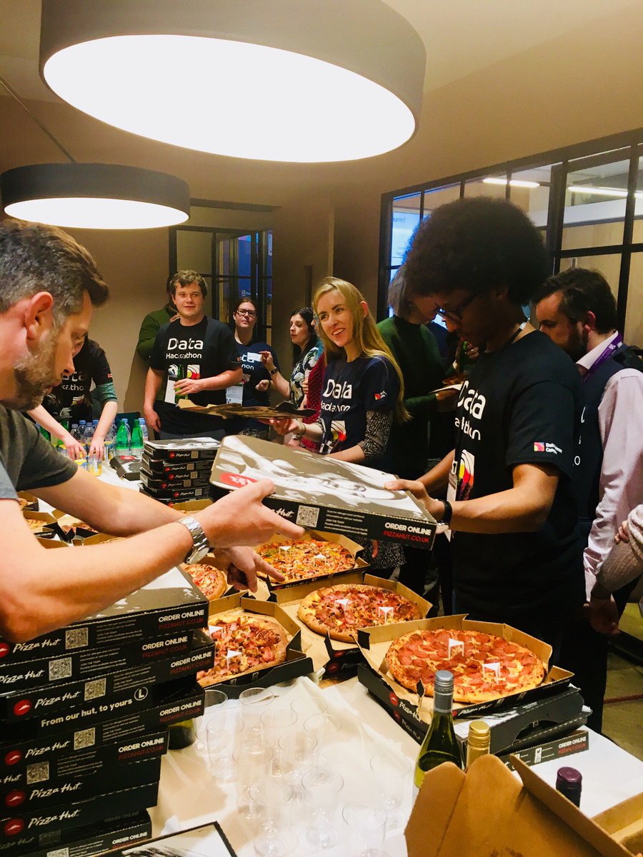 jendrabble's tweet photo. Pizza time 🍕 @Barclaycard x @ONS @DataSciCampus #paymentsdatapublicgood https://t.co/oO1lt5jen7