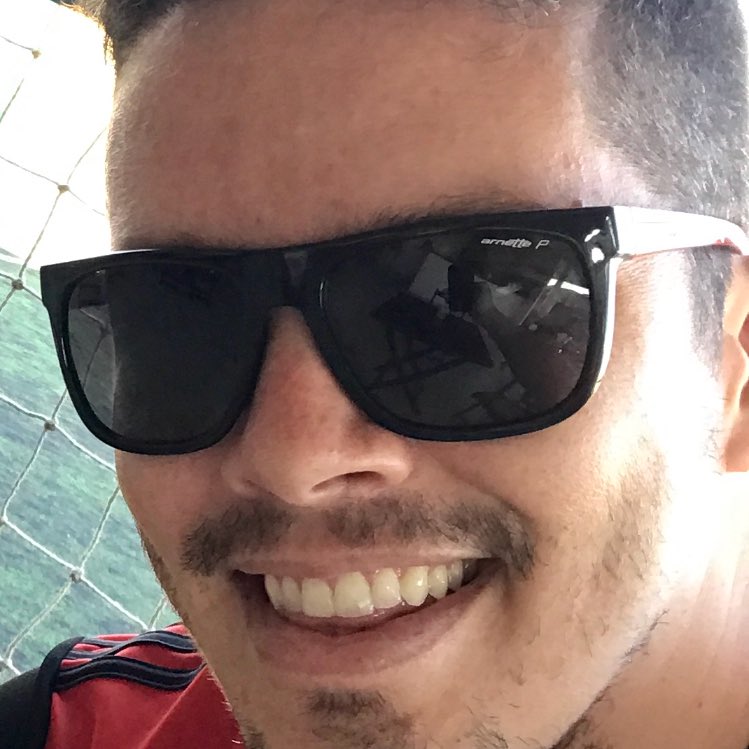 _danielpcastro's tweet photo. #NovaFotoDoPerfil https://t.co/HSwF53mk7H