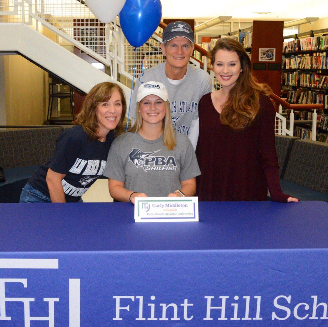 carlay_07's tweet photo. Officially Official! #FEARtheFISH @PBASailfish https://t.co/Mx83Lb8YXA