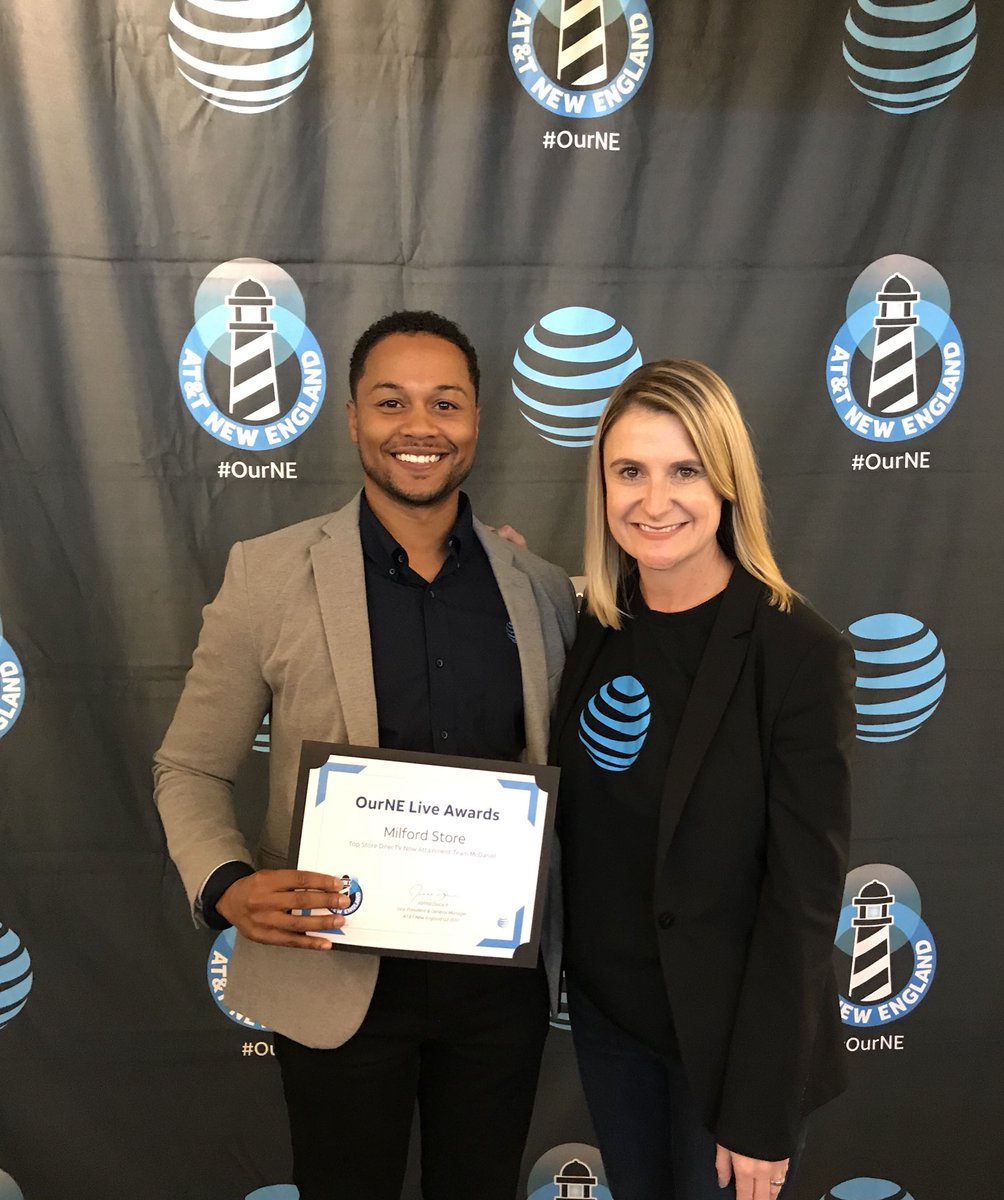 RubenS0to's tweet photo. #OurNELive was a success! #1Market #WinnersWIN #6weekHustle ##1DTVNowQ3 #MilfordStore @JannaDucich https://t.co/rXGGY1wXUU