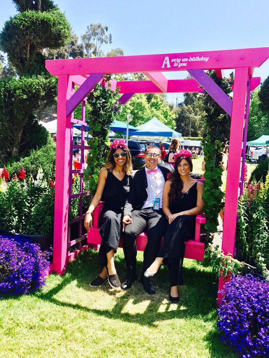 #OaksDay is Ladies Day at #Flemington and everyone's living it up in the #KIISGLASSHOUSE! #MelbCupCarnival