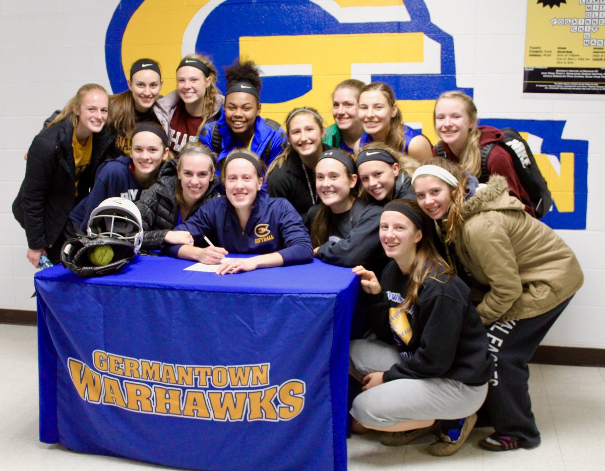 Congratulations to senior @edeck04 for continuing her athletic career at the University of Wisconsin-Eau Claire for softball. #gtowntogether