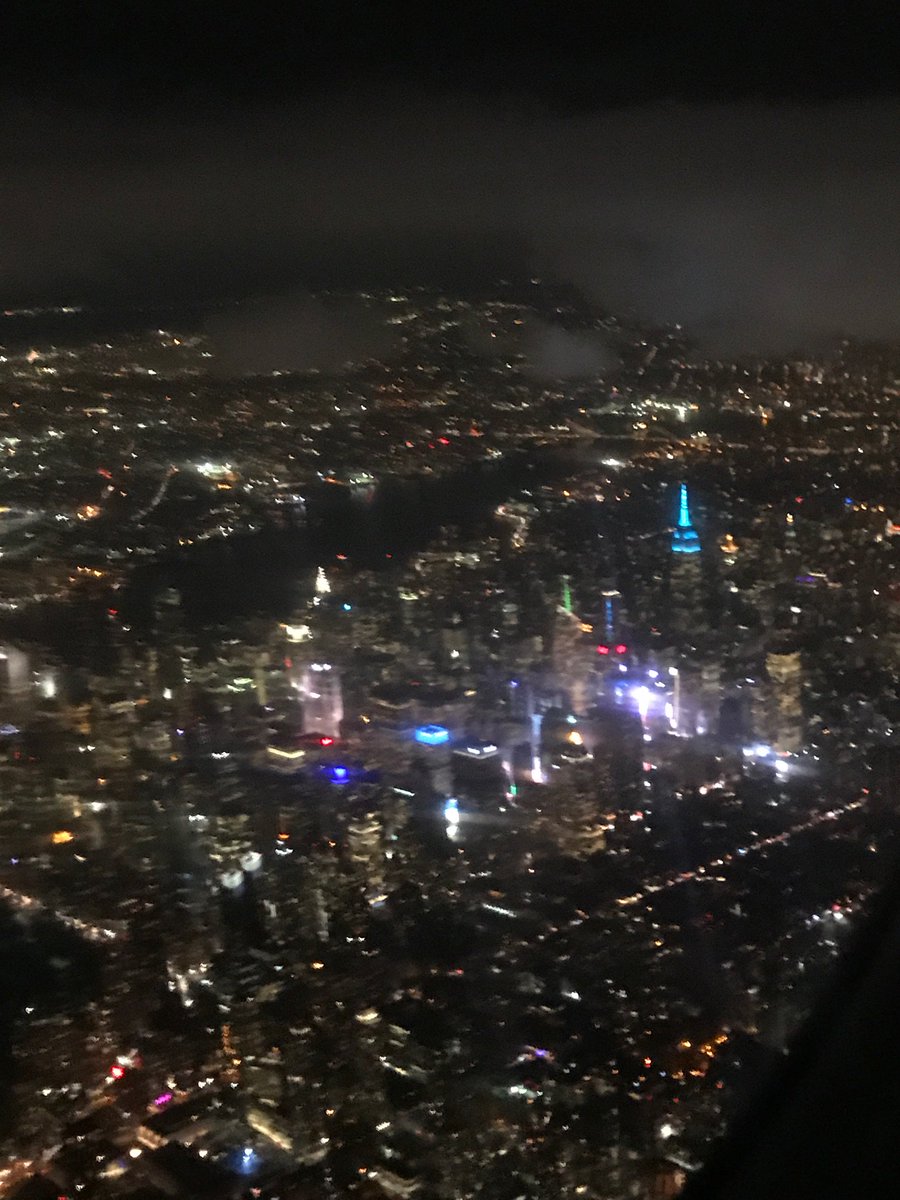 Saenz_says's tweet photo. Back in #NYC Looking forward to #JLCW TM--Phenomenal speaker lineup including @dcass001 @DanielGarrie Ping me!! #CSS https://t.co/vqodEvzqyf