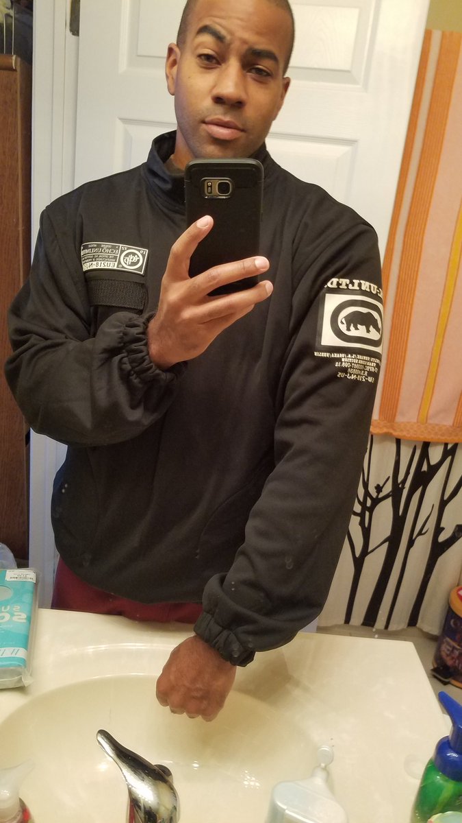 DaveReedart's tweet photo. Ecko Unlimited jacket I got around 1998 or so! Used to love this brand. The creator went to my HS too. @EckoUnltd @marcecko @lakewood https://t.co/XclYVMoP1I