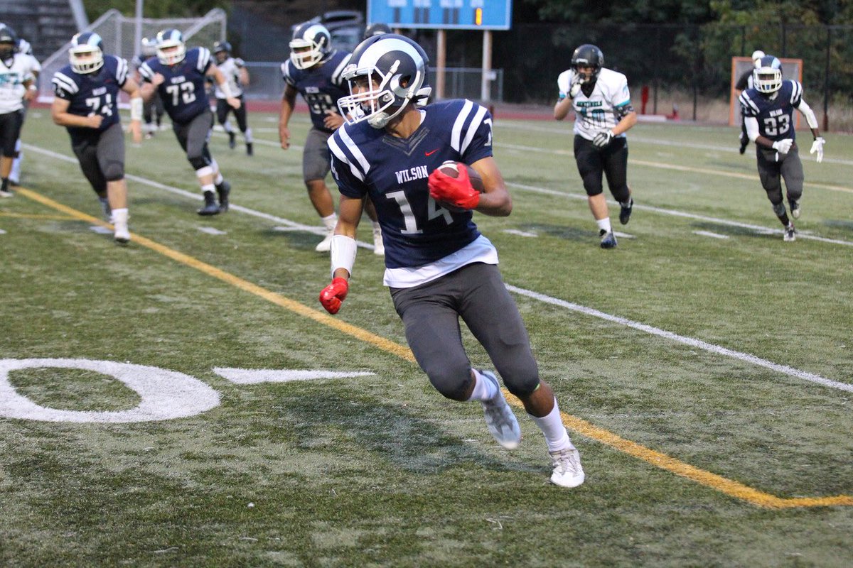 I’m thankful for being apart of a great Football program these past two years. On to the next chapter🏈

hudl.com/v/28FurL