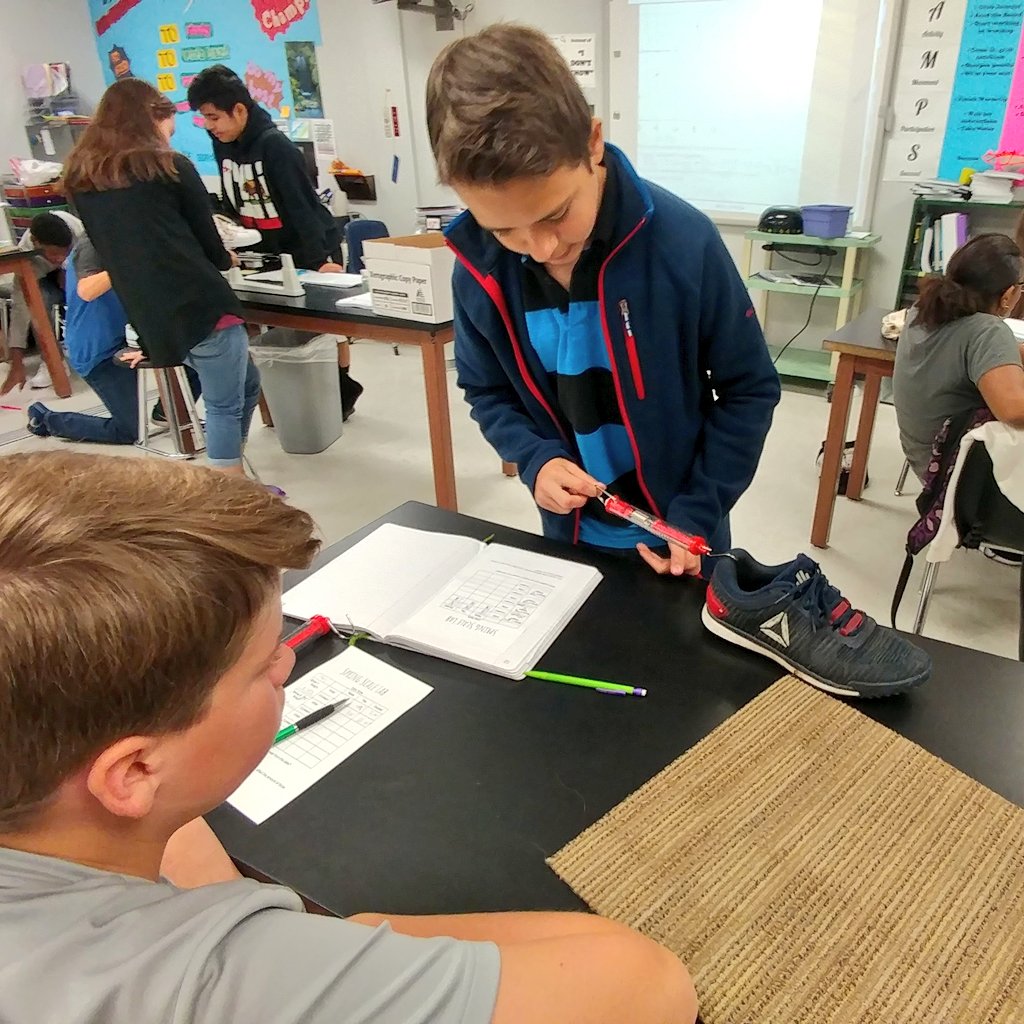 dialys_riley's tweet photo. Studying force,motion and friction. How do surfaces impact the amount of force needed to move a shoe across? #MPMS2017 #HORNETIMPACT #MPMSlearns https://t.co/0eOQk7rdED