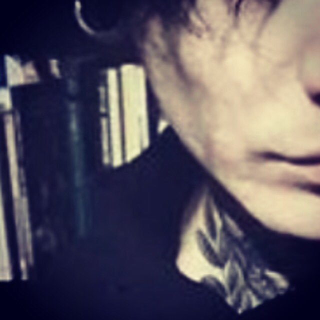 NicoleBurcham's tweet photo. @RawStory @MOVEprofPHD @rawstory @humansofnewyork #humankindness @coveredcalifornia @redhotchilipeppers @losangeles #caliGRRL #ROARrior #howsitgonnabe https://t.co/bSacgmpORa