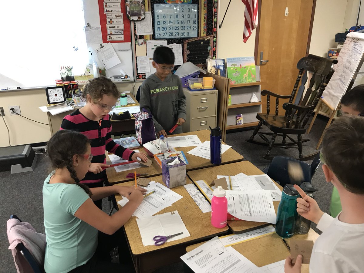MrsMackElmwood's tweet photo. Engaging science lesson on forces #mysteryscience https://t.co/2N2DIjLZqH