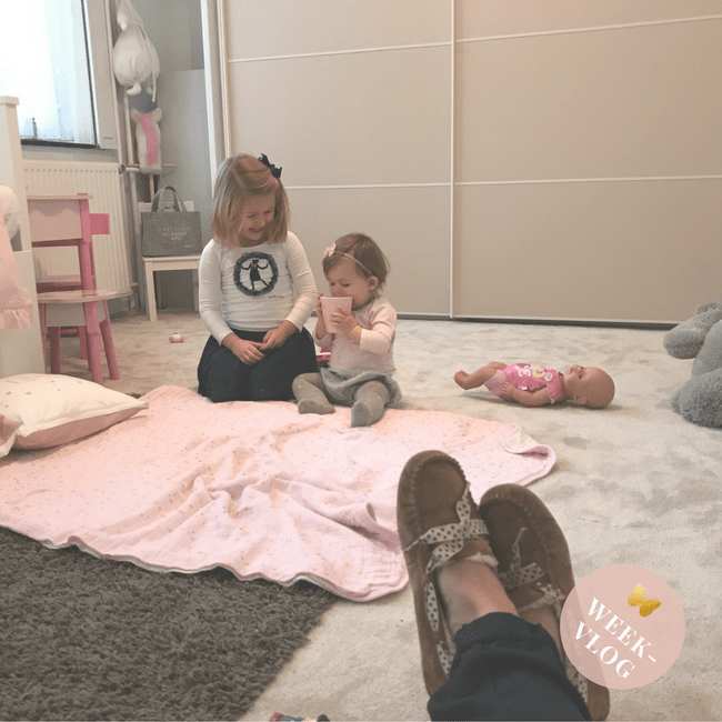 WEEKVLOG #7: Lilou 11 maanden oud, help + wellness winactie mamatothemax.nl/weekvlog-7-lil…