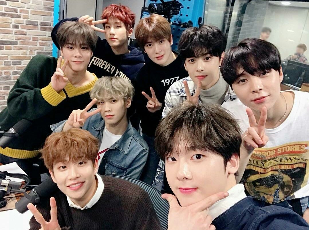 디어은우 YY☆ on Twitter: "171108 NCT Night Night #니가불어와 #아스트로 #ASTRO…