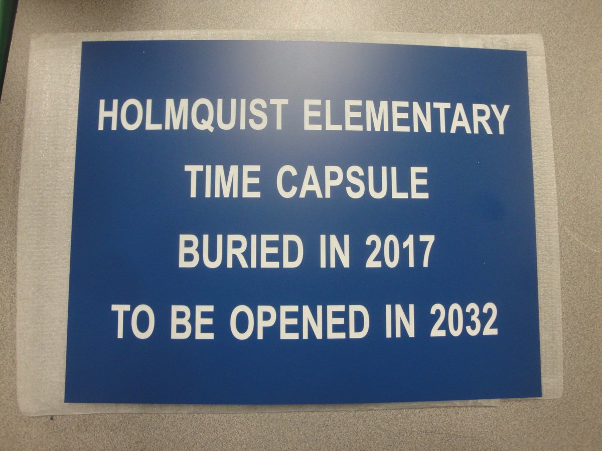 ReynaHMQ's tweet photo. Did you know that Holmquist Elementary is going to celebrate the 10th anniversary of its foundation next week? We are getting ready fro the burial of a time capsule! #HMQ2018 https://t.co/wv1RUD463Q