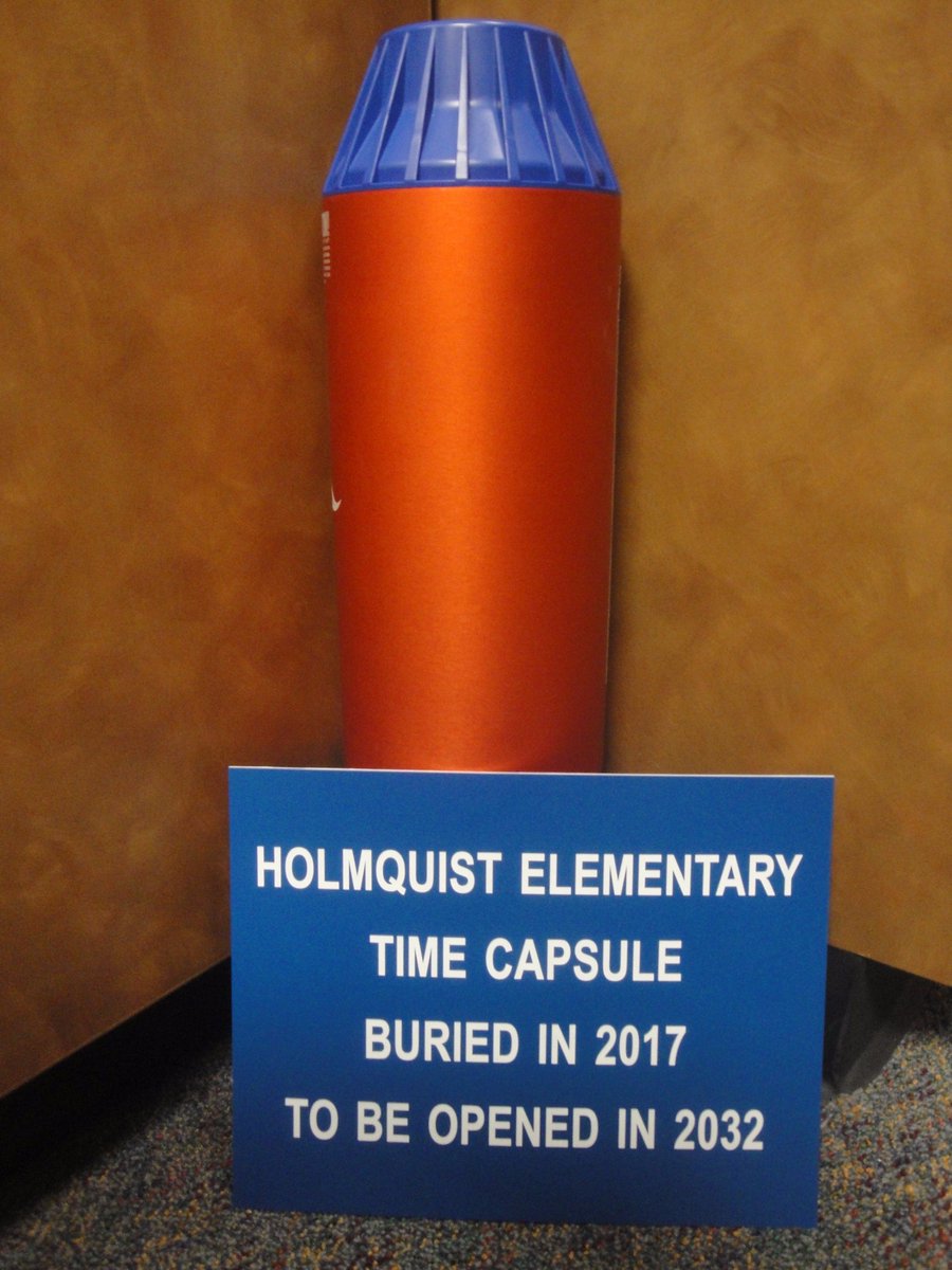 ReynaHMQ's tweet photo. Thanks to our Librarians for donating items for our TIME CAPSULE! #HMQ2018 https://t.co/0h0MyOsA7K