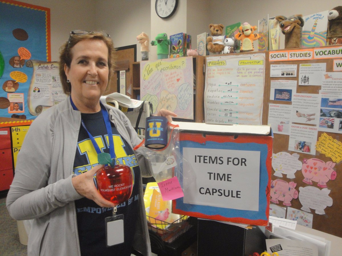 ReynaHMQ's tweet photo. HMQ staff have been donating items for the time capsule! #HMQ2018 https://t.co/UAfWIlKowA