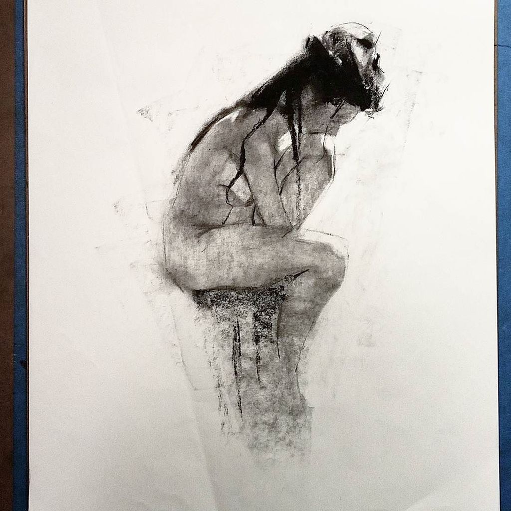 Mainloop's tweet photo. And another one. Same model. #lifedrawing #figuredrawing #fineart #drawing #forfacebook #charcoal https://t.co/nR5itOzkZb https://t.co/hpTGkpDJ3Y
