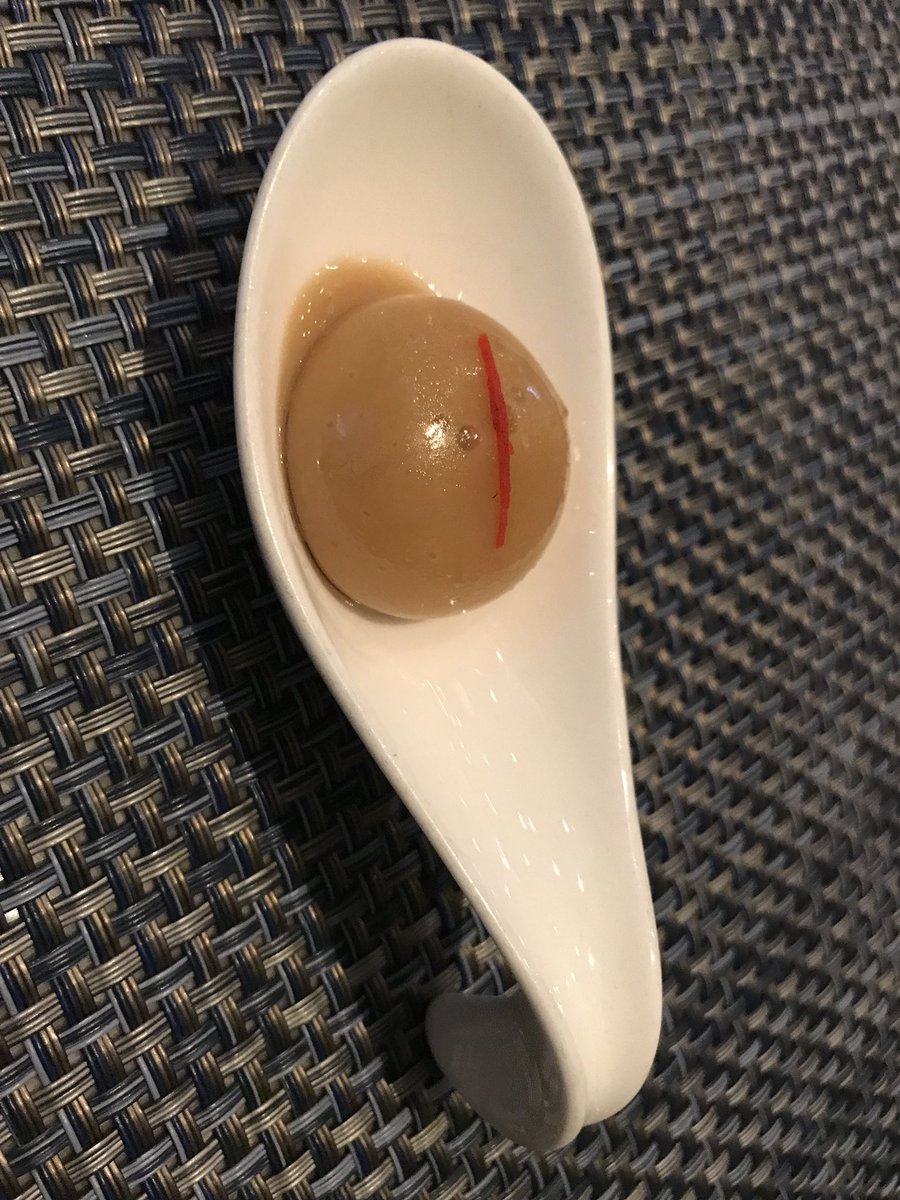 qtychr's tweet photo. Molecular xlb at #mickitchen It pops in your mouth https://t.co/ZE1Eaha57N