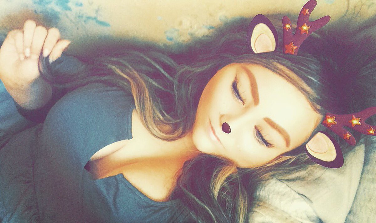 780shy's tweet photo. Slaying this reindeer filter. 🔥 https://t.co/oOxJa23axX
