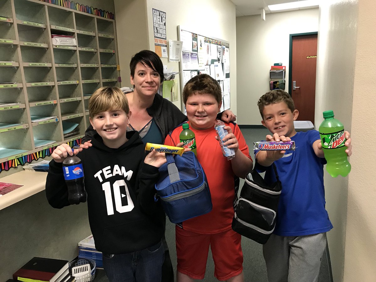 RdeFourth's tweet photo. Hunter,Brody,&amp; Ben passed the most lessons in Mrs. Emerson's math classes in Oct. &amp; took a trip to vending machines! #andtheykeptthechange https://t.co/T6f8kpJvsU