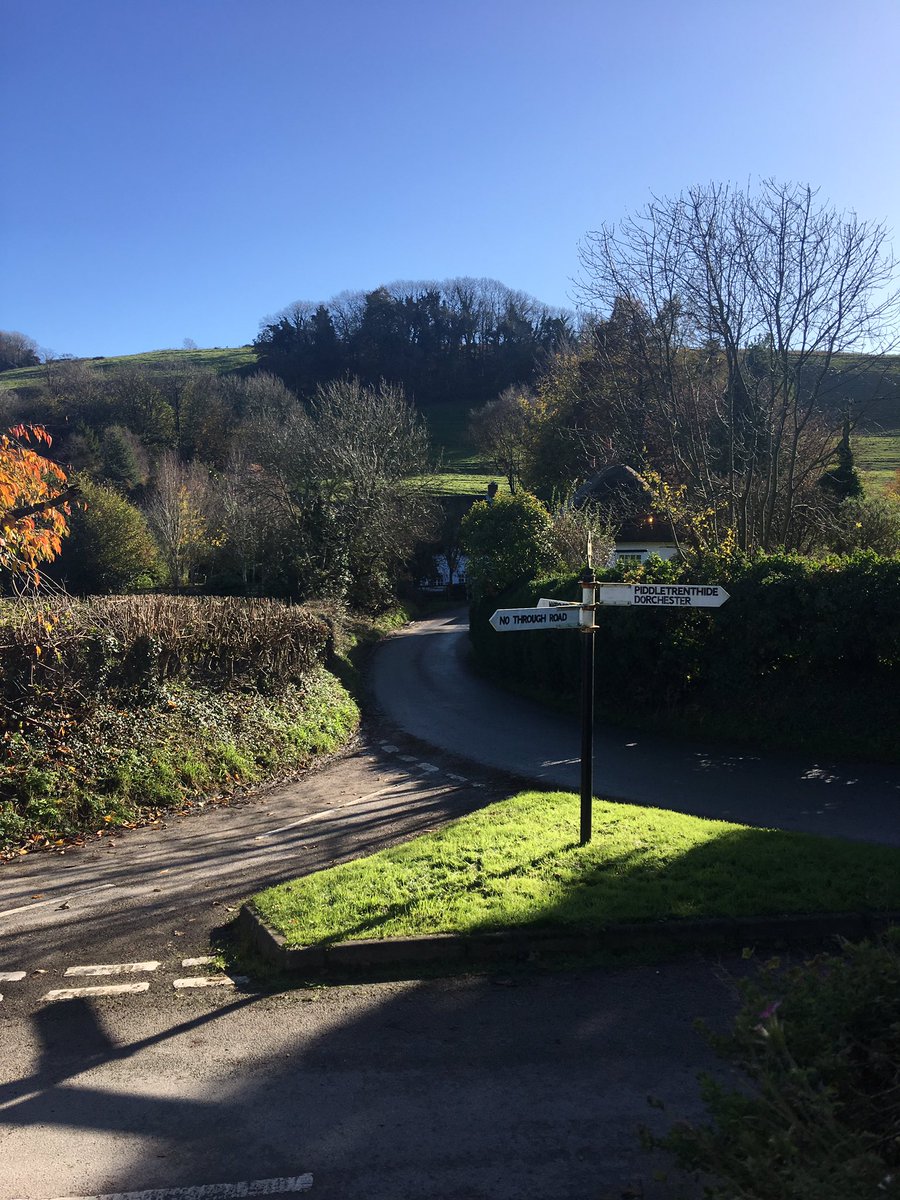 RecruitmentBug's tweet photo. Office with a view 😘 Literally in the middle of nowhere ☀️️ #WorkFromHome #SpaceToThink #MobileOffice #RecruitingOnTheRoad https://t.co/Ks3C7cEJWb