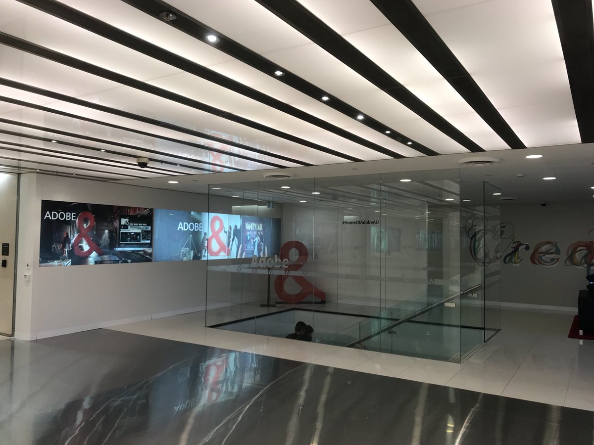 reganmcgregorau's tweet photo. 👏Awesome to see @Adobe_aus hosting the Sydney UI/UX Meetup. Great Panelists 🎤 &amp; Great Pizza 🍕. #HomeOfAdobeAU https://t.co/DCSCCEnkhW