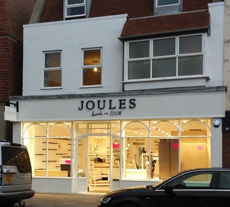 oakwoods_uk's tweet photo. Recently completed - Joules, High Street, Lymington https://t.co/a5P7uPjGis