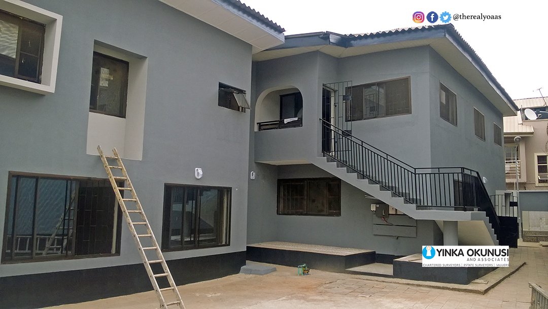 therealyoaas's tweet photo. 3BdRm Duplex at Diamond #Estate off CMD Road, Magodo GRA Shangisha #ForRent N1.8m

Features: 
- Dinning Area
- Kitchen with store
- Wardrobe

Contact: +2348033204658
#yoaas #propertylet #justlisted #letting #realestate #rightmove https://t.co/NbmvcJgVu0