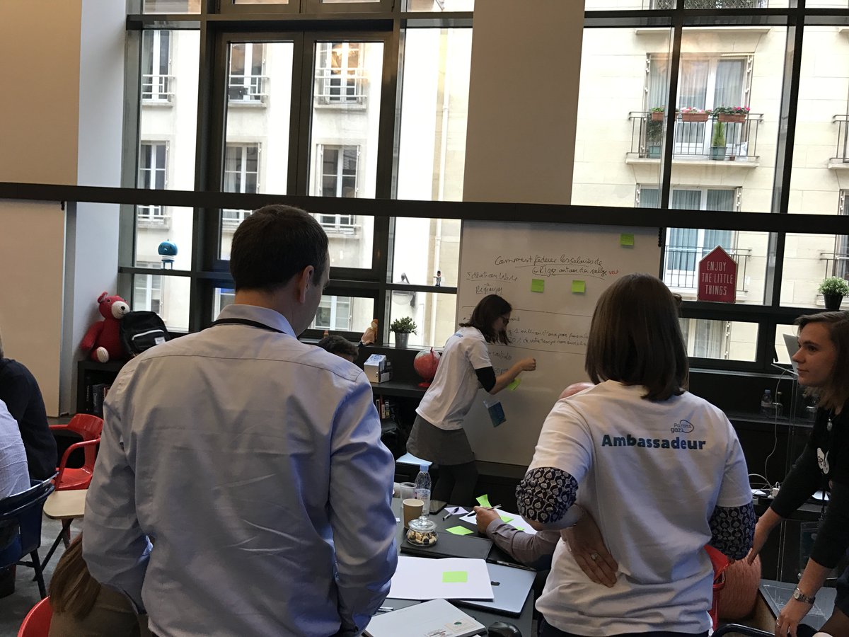 DalilaMadine's tweet photo. @grtgaz Les équipes sont constituées. Le challenge commence...#hack4gaz #parlonsgaz https://t.co/1FbPwcCJm4
