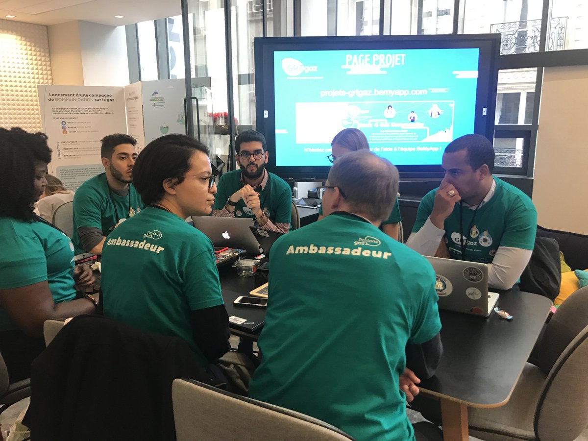 DalilaMadine's tweet photo. @grtgaz Les équipes sont constituées. Le challenge commence...#hack4gaz #parlonsgaz https://t.co/1FbPwcCJm4