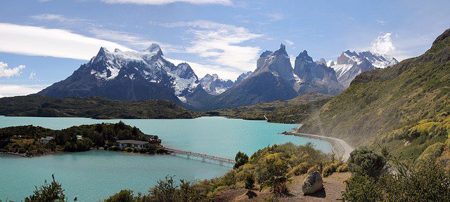 L4PES's tweet photo. ¿Pensando en tus #viajes de 2018? @lonelyplanet_es nos enseña los diez mejores sitios que visitar... https://t.co/J9yTFyjpJX https://t.co/bsiowFQcnM