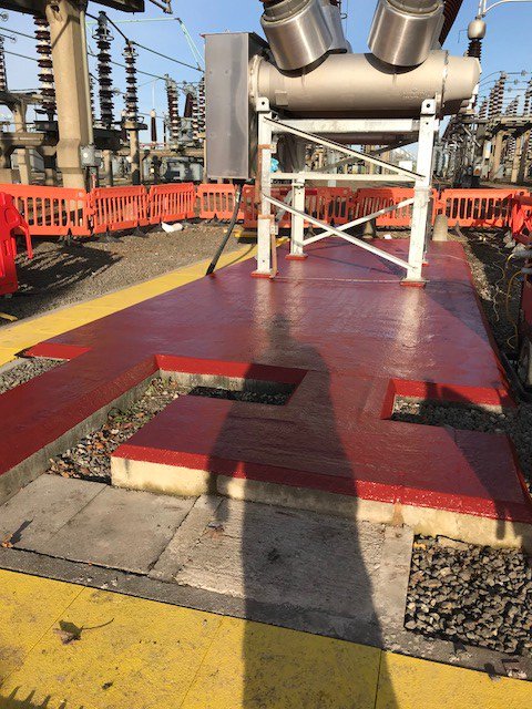 RPM_Ltd_'s tweet photo. Whilst the #Decothane base coat was wet, a layer of matting was inbedded. An additional Decothane base coat was done by means of over rollering to ensure there was no dry areas or trapped air pockets. #industrial #ukmfg #manufacturing #power #engineer https://t.co/Sz4qVjuT81