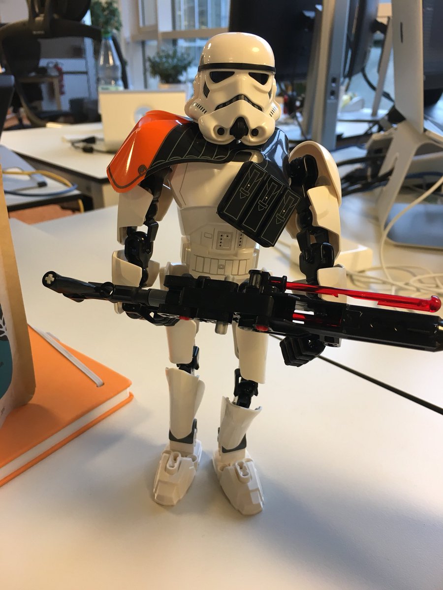 Kai_Schaefer's tweet photo. New #colleague #work #fun #lego #starwars https://t.co/mygeteNKpO