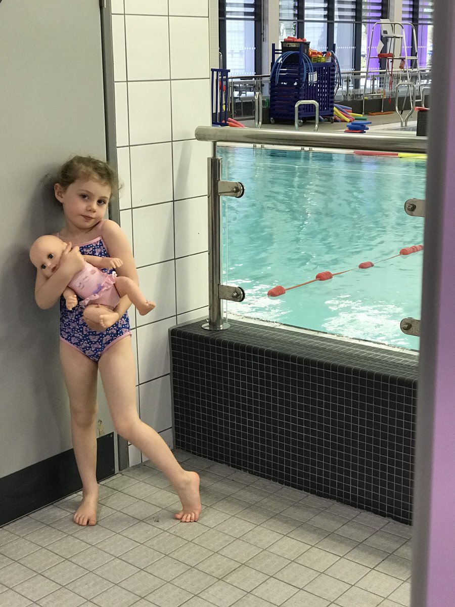 annabell learns to swim