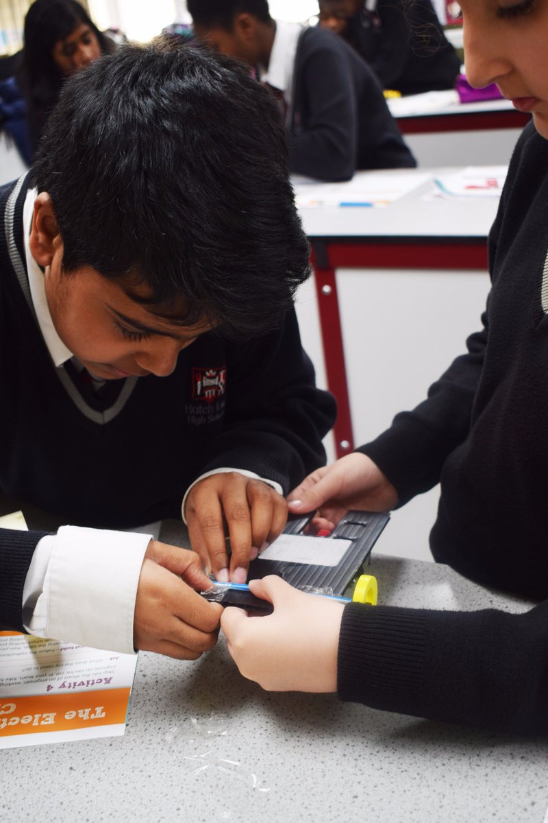 HatchEndHigh's tweet photo. Year 8 students are #thinkinglikeanengineer today as they take part in the #EnergyQuest workshop run by @bydesigngroup. #TEWeek17 #HEHSScience https://t.co/gU5HG8Hphy