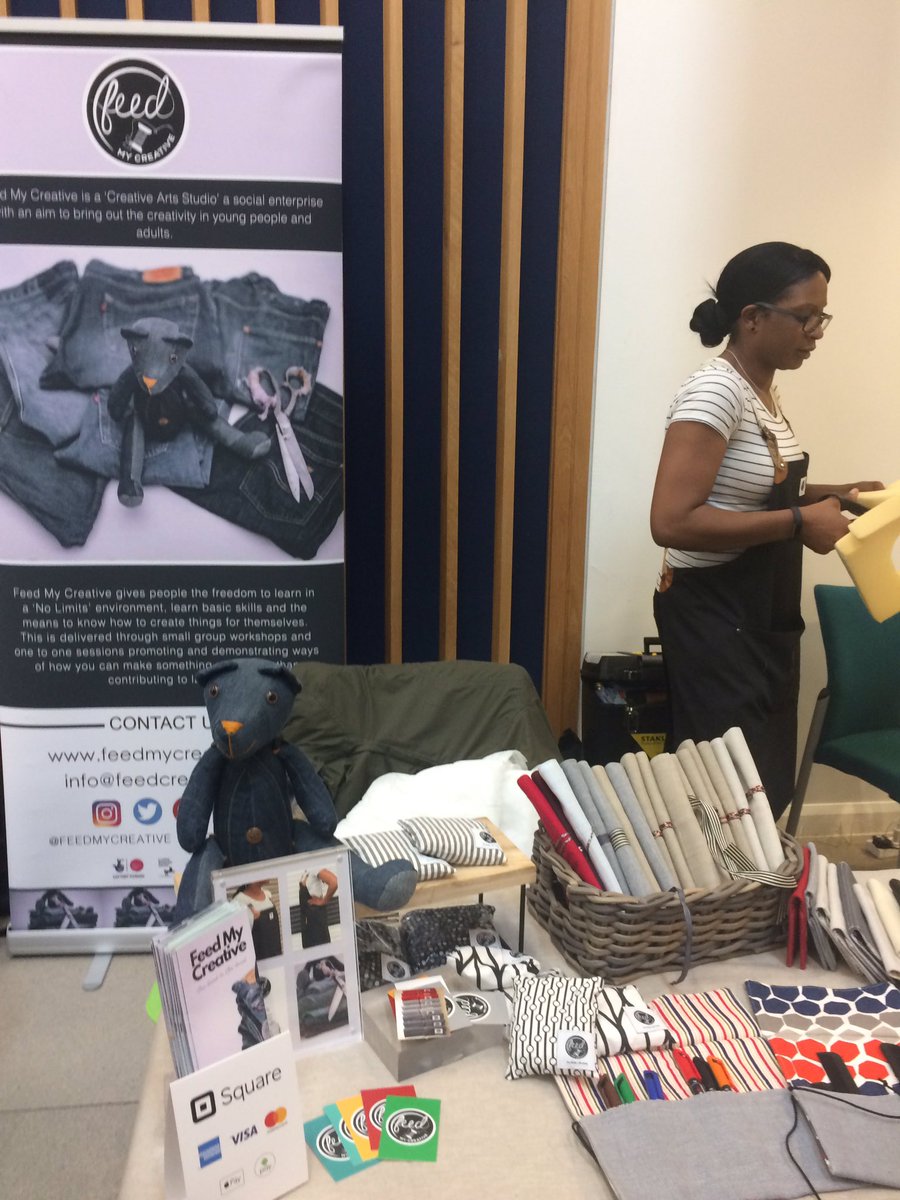 Devenishgirlcic's tweet photo. Lots of #socents showcasing what the do @newman_uni #ExcelEnterprise event today @CitizenHomeJQ @Gear_up100 @feedmycreative @newman_hwb https://t.co/bWhZFvk6hp
