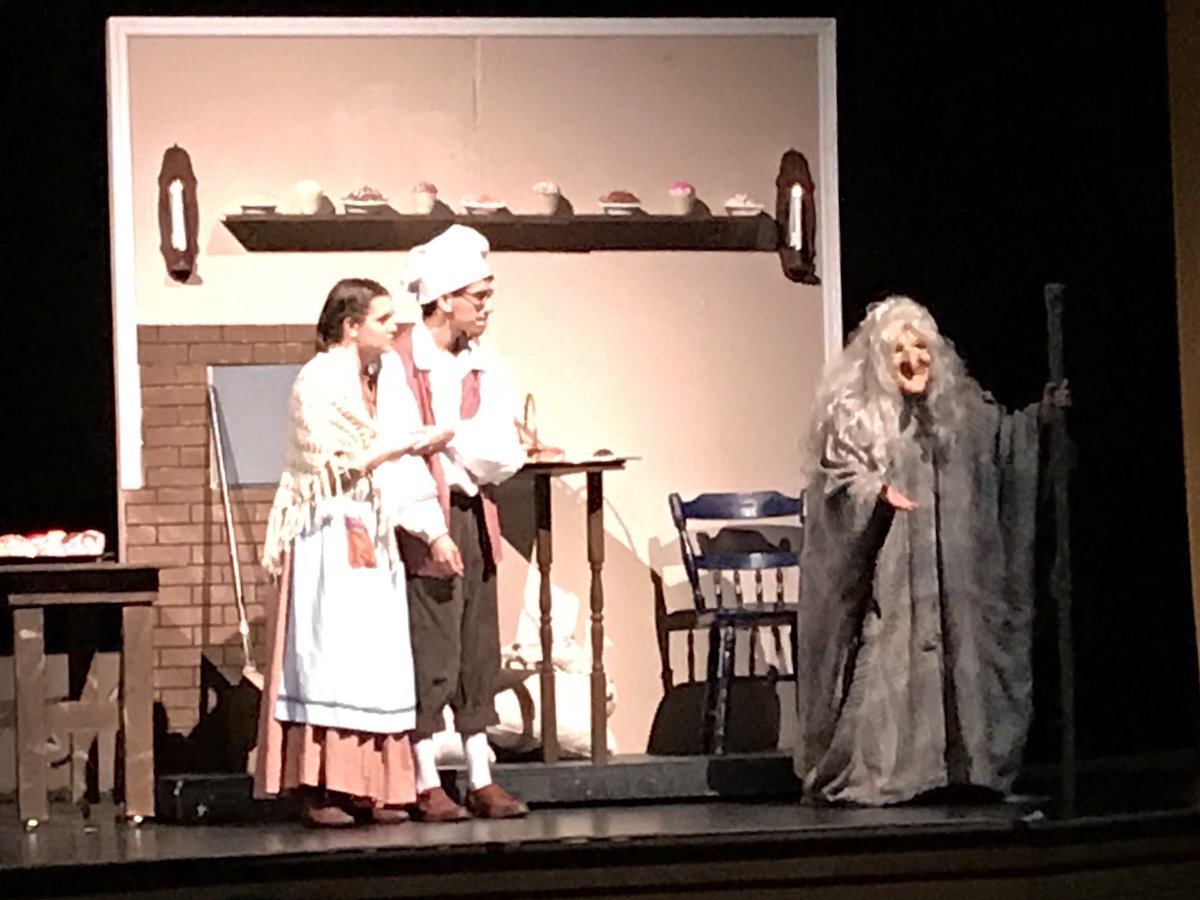 mdthespiansdir's tweet photo. It’s finally here opening night for “Into The Woods!” Please join us Nov 9-11. @ 7 pm and 1pm on Sat. at THS! @thstitanpride https://t.co/ZphvJfz3e0