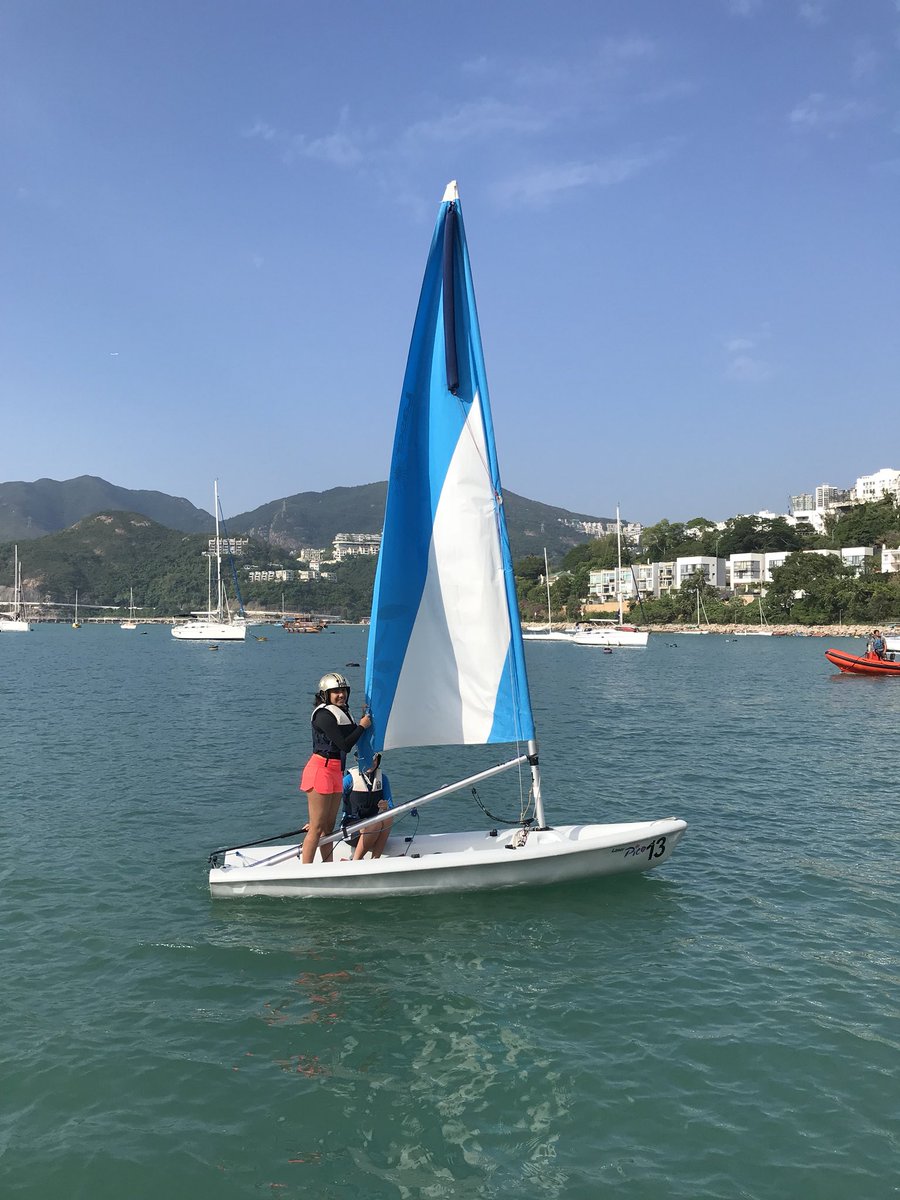 cathbuckley1's tweet photo. A great day 4 of rowing and sailing at Middle Island #wis_hw17 https://t.co/MdCdAOKgP1
