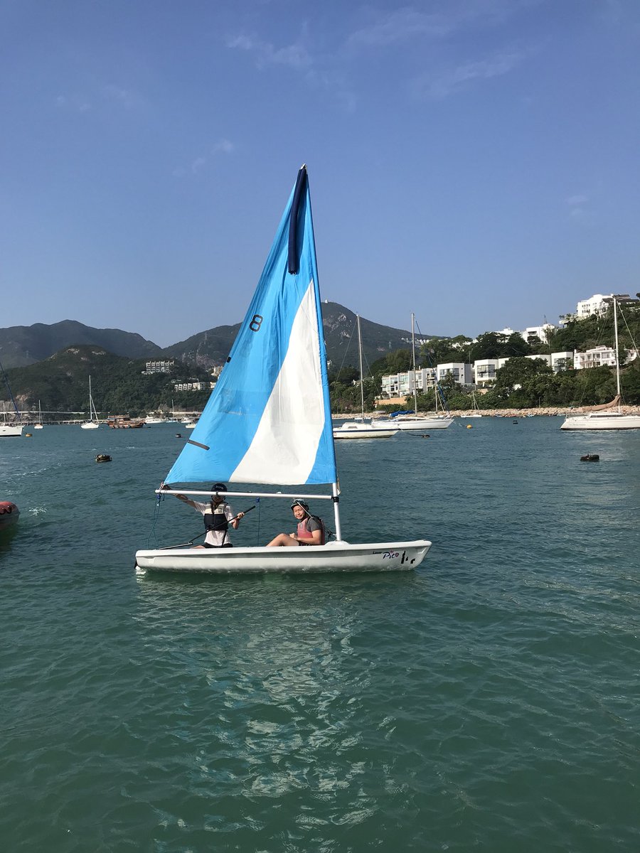 cathbuckley1's tweet photo. A great day 4 of rowing and sailing at Middle Island #wis_hw17 https://t.co/MdCdAOKgP1