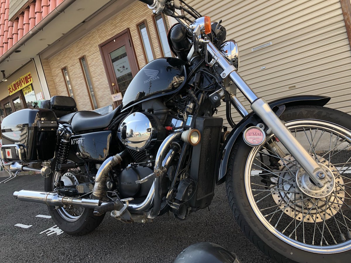 ramen20menso's tweet photo. 本日のご来店
ありがとうございます(*´ω`*)
#HONDA
#VT400 https://t.co/2sNrKVkEHD