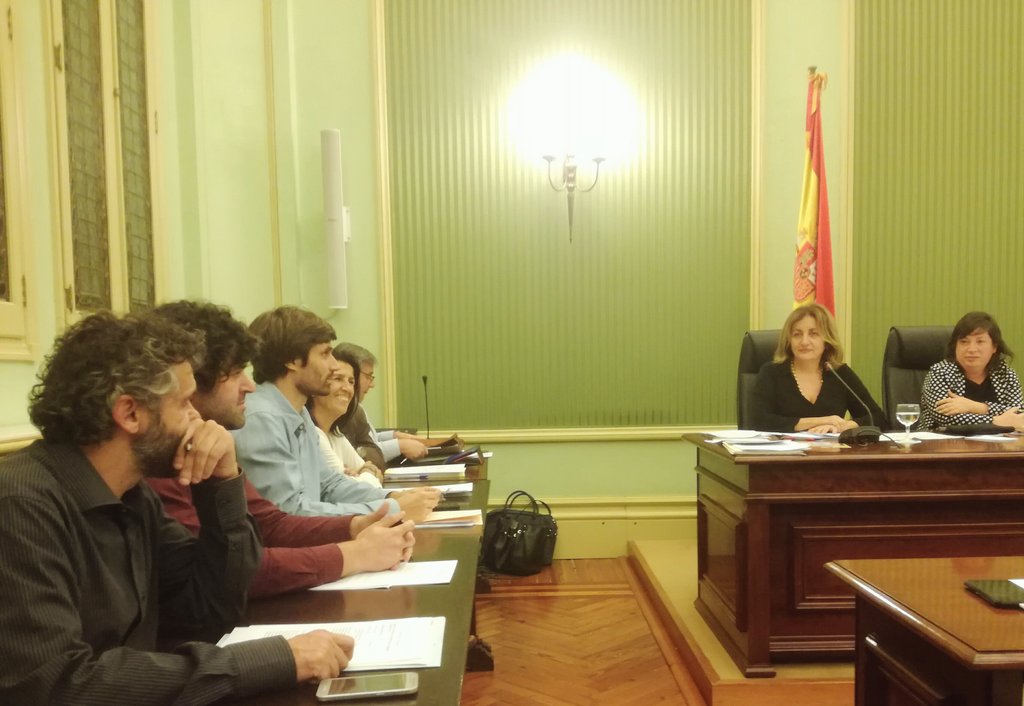 CulturaGOIB's tweet photo. La consellera @FannyTurRiera ha presentat el pressupost 2018 de la Conselleria que incrementa 12M i supera els 96M https://t.co/pGhSatd05o https://t.co/eebEMq9iMa