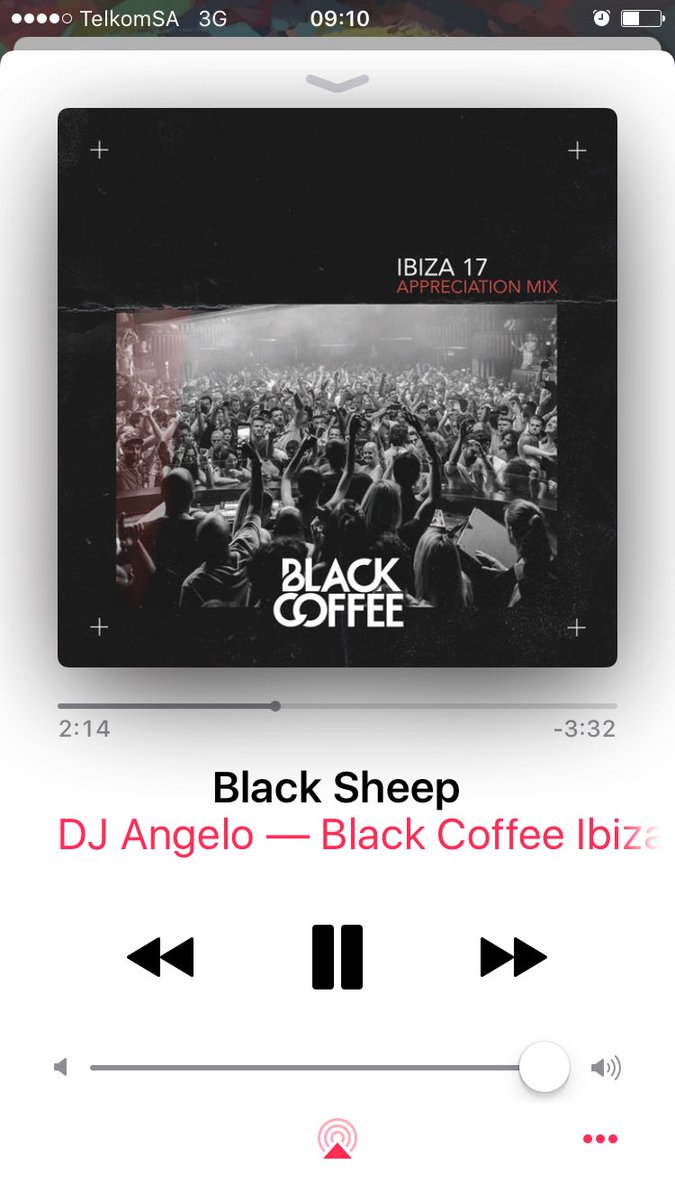 sonoflanga's tweet photo. This tune kodwa buthi @RealBlackCoffee ππΎππΎ #SibongeππΎ https://t.co/4rp2drLpvP