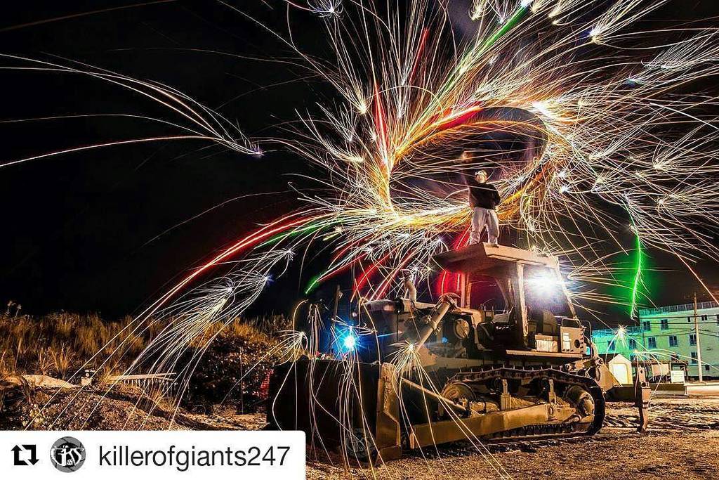 fotoenfocateweb's tweet photo. Excelente #lighpainting en un lugar inesperado. #lightpainted #light #lightpaintingphotography https://t.co/iPV0829V4n