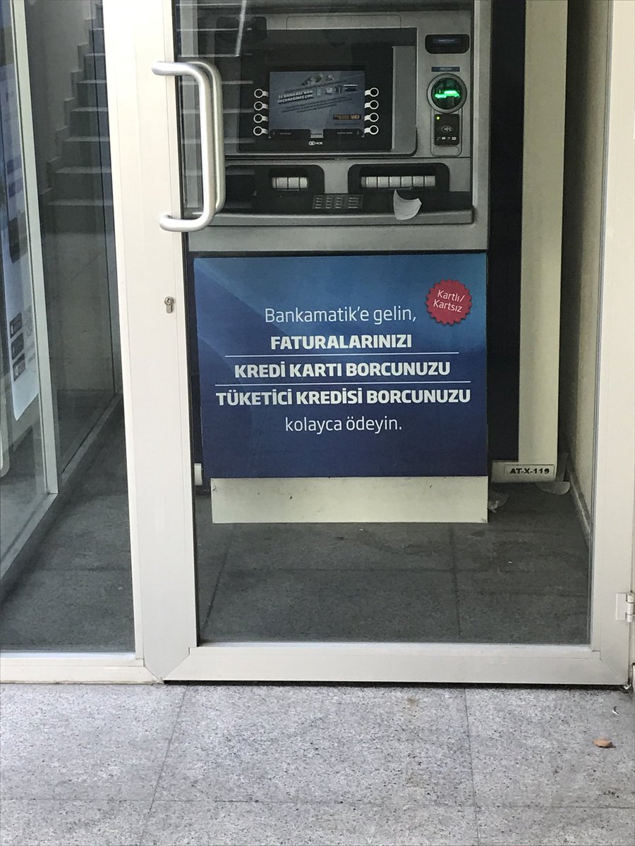 Bankamatikler bile biliyor ülkenin durumunu gelin para çekin yatırım yapın yook hep ödeyin hep ödeyin