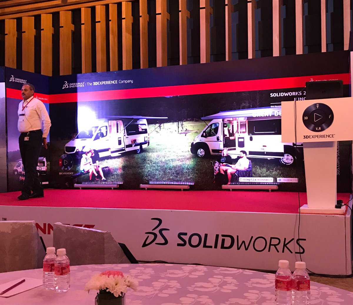 PJunnur's tweet image. Mr. Srinivas talking about HP Z Workstations at SOLIDWORKS 2018 Launch Event Bangalore #SWLAUNCH18 @HPIndia @SOLIDWORKSIndia