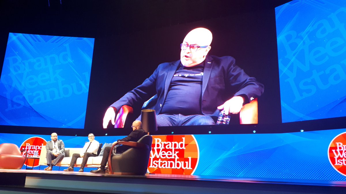 NecatiOzkan's tweet image. Birol Güven(Mint Yapim), Ferhat Er (Ciner Medya) ve Yamaç Okur (Ay Yapım) #brandweek2017 #LegendsOfEntertainment sahnesinde Diziler ve marka isbirliklerini anlatıyor.