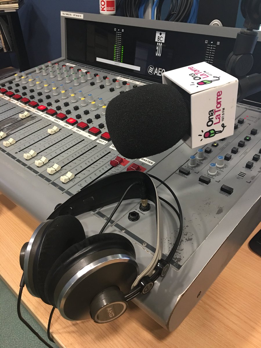 EnParlemTDB's tweet photo. Bon dia! A les 9.10h, comencem! 
Escolteu-nos al 📻 107FM i a 💻 https://t.co/jNy821E3v8 ➡️ Continguts d’avui: https://t.co/Rgo052w4Tu https://t.co/BapucFle1Y