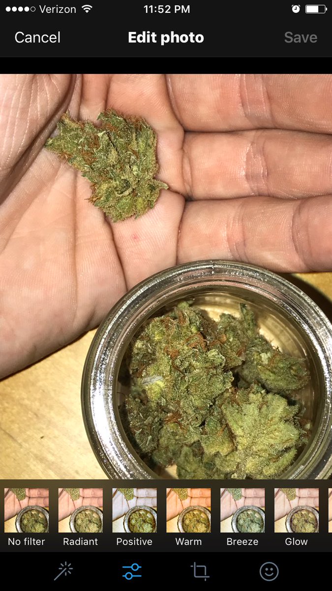 APPLESToNEPiX's tweet photo. 4= #nofilter😜
<🕛>
2= #BlackJack(@ 23.22%THC)
3= #ZKiTTLEZ🍭 #iNDiCA
<🕧>
1=for2moRRow🤔🎴
#SATiVA blend:
#WhiteOG(26%THC)
toPPing
♣️BLACKJACK♠️ https://t.co/c8wYUy2peL