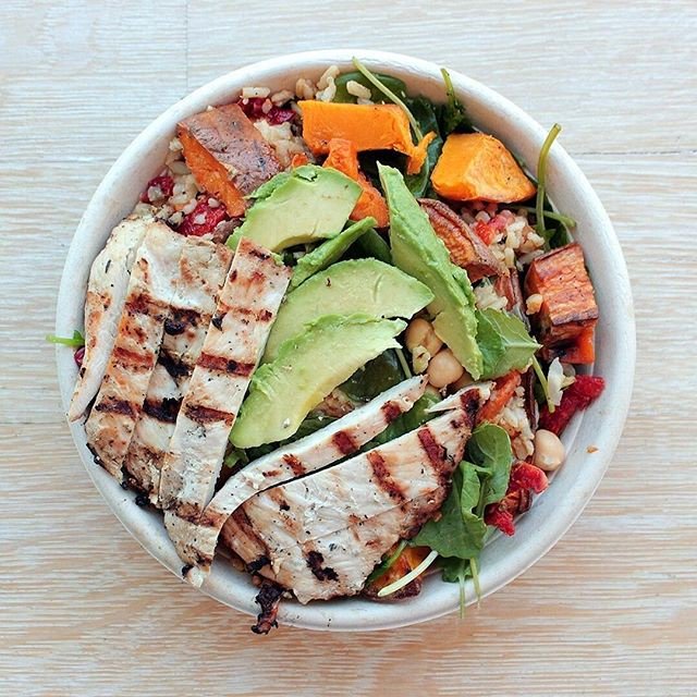 melsbodysquad's tweet photo. Reposting @ez2eat:
Seasonal veggies and good-for-you greens in a made to order salad ❗️order with #ez2eat
.
.
.
.
.
.
.
.
#foodie #food https://t.co/0We9BQvZu6