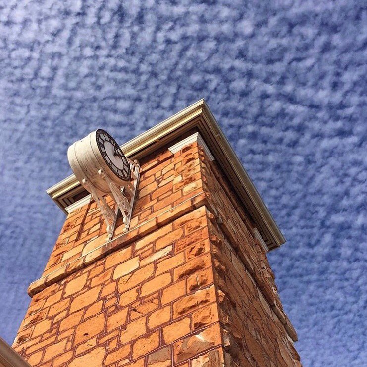 GasMurchPathway's tweet photo. Cue boasts some of the best architecture in the Murchison. Check it out on the #minerspathway

IG photo: @suzannehuntarchitect https://t.co/D3w7JE6X7x