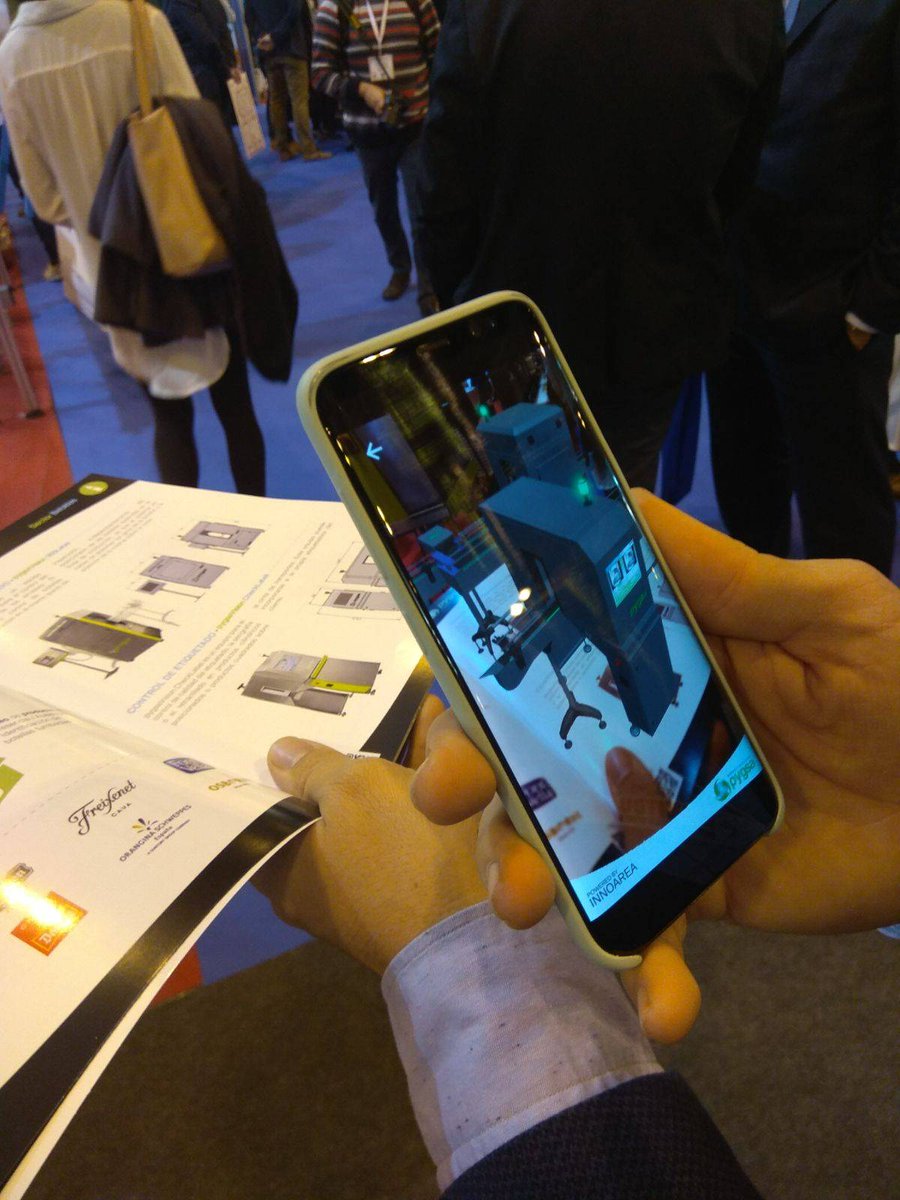 Innoarea's tweet photo. #RealidadAumentada para la visualización de maquinaria industrial. Algo que hemos llevado a la feria #Empack2017 https://t.co/RvzS08c4Mx